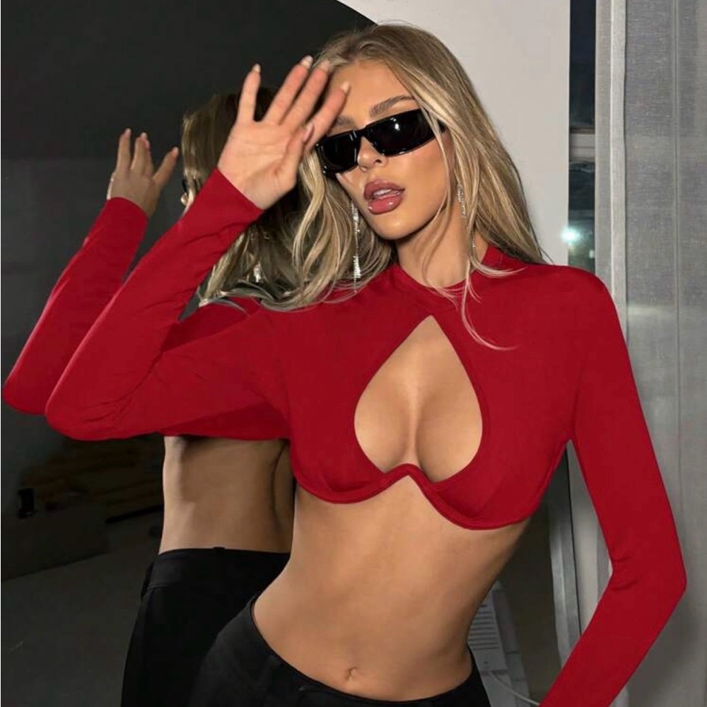 Nasty Gal Red Long-Sleeve Cutout Crop Top